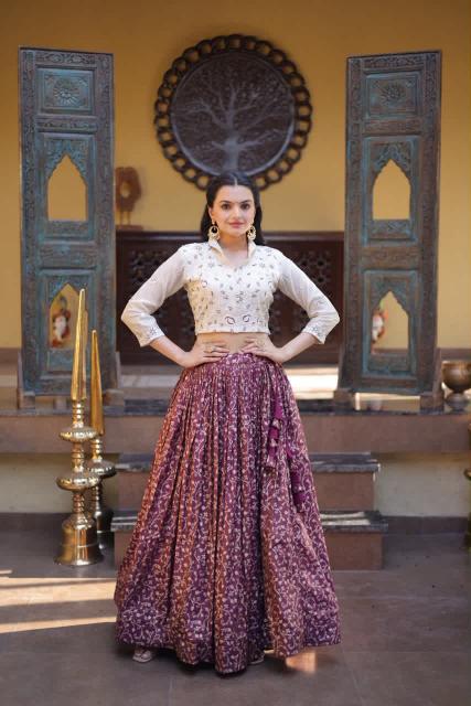 premium red Designer lehenga choli manufacturers in Kerala